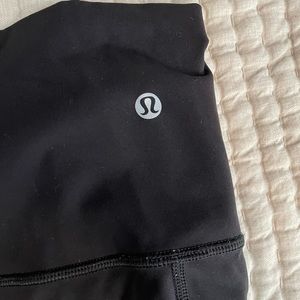 Black Lululemon leggings